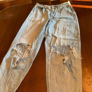 American Eagle outfitters jeans, sz 6.  High waist & wide leg, distressed denim